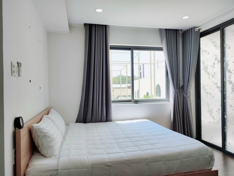 Studio Apartment Close to International Cafés