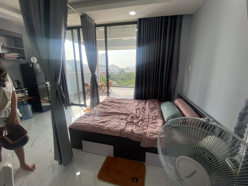 Studio apartment with large private yard -Thảo Điền