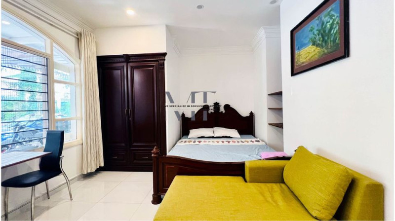 A Studio Made for Easy Days