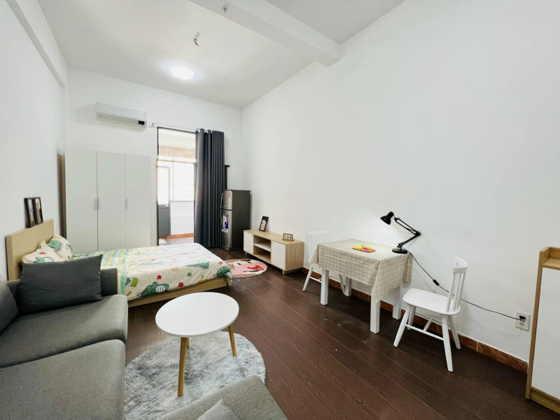 A Studio That Balances Style and Calm