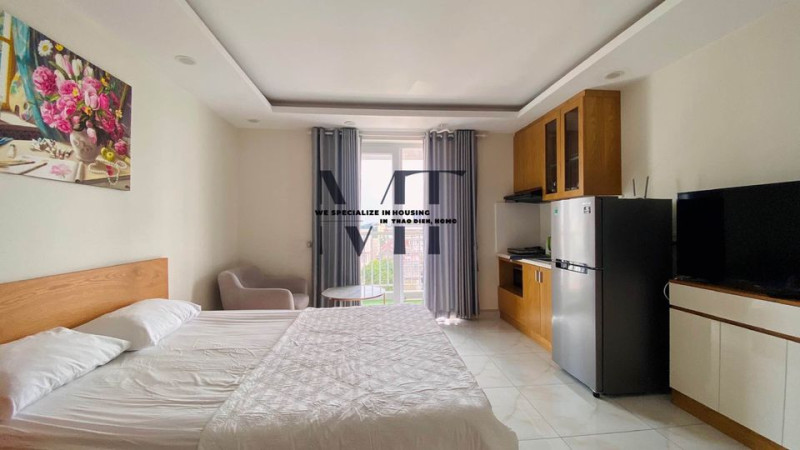 A Bright and Happy Studio