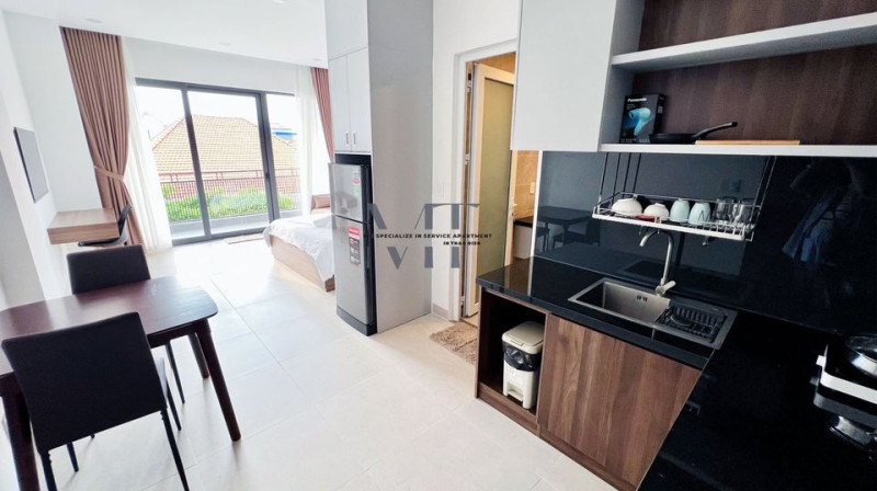 Contemporary Studio in a Leafy Area