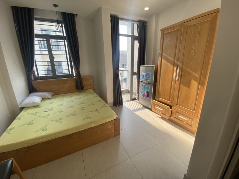 Urban Simplicity in a Green Setting