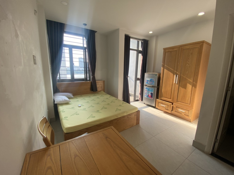 Urban Simplicity in a Green Setting