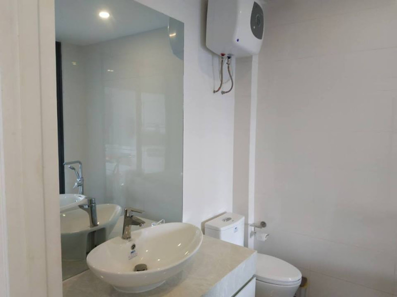 A Private Yard  Studio with Natural Charm