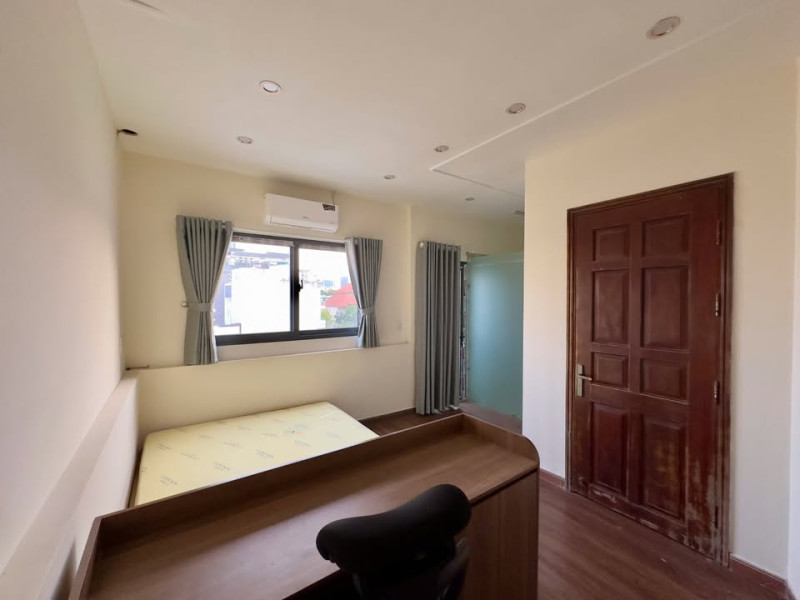 A Clean, Calm Space to Call Home