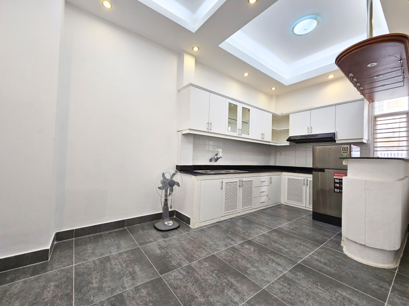 A Warm and Welcoming Studio