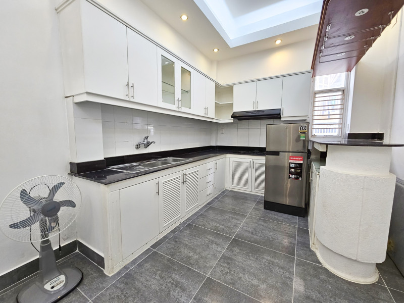 A Warm and Welcoming Studio