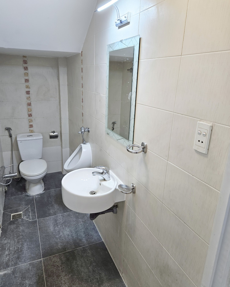 A Warm and Welcoming Studio