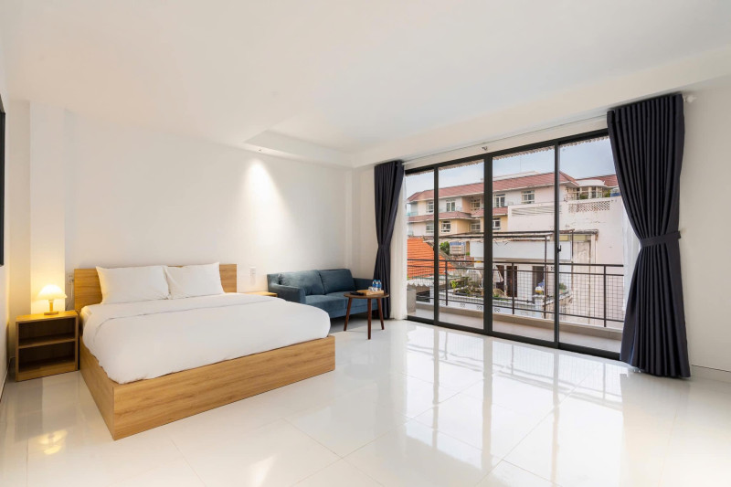 Big balcony studio in Thảo điền area