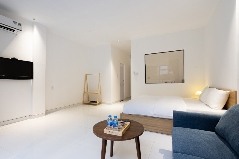 Big balcony studio in Thảo điền area