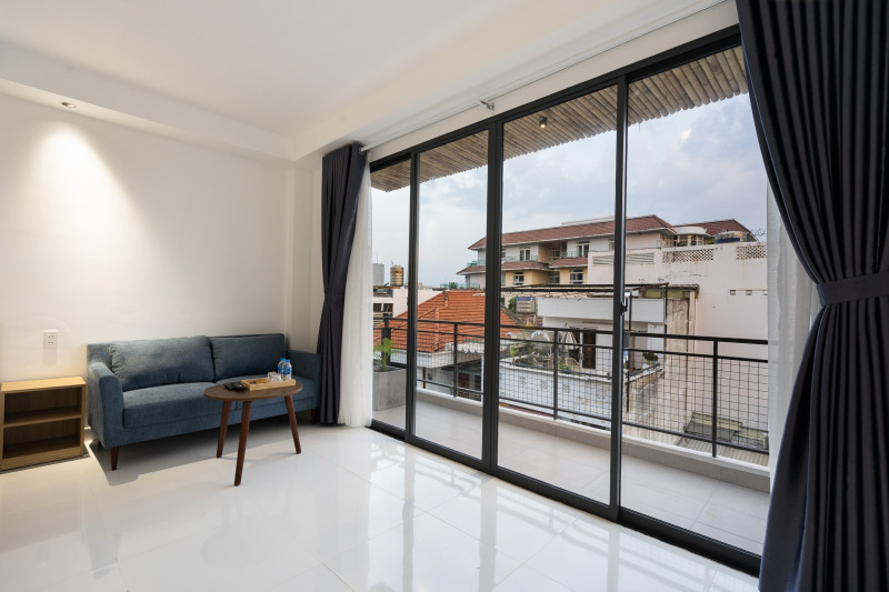 Big balcony studio in Thảo điền area