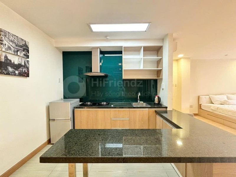 A Cute & Comfortable Studio Space