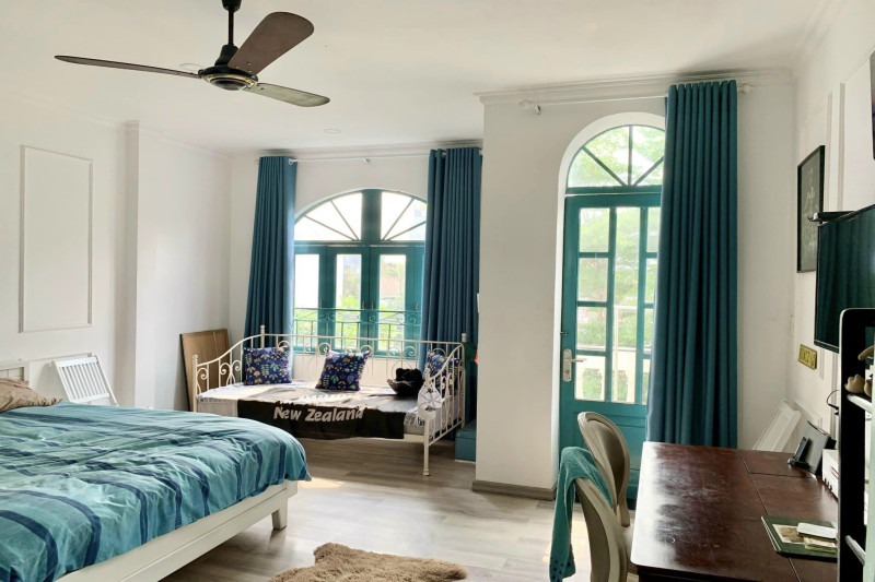 Bright & Stylish Studio for Rent – Prime Thao Dien Location