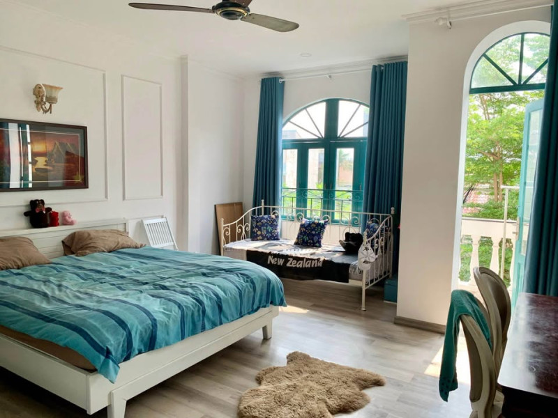 Bright & Stylish Studio for Rent – Prime Thao Dien Location