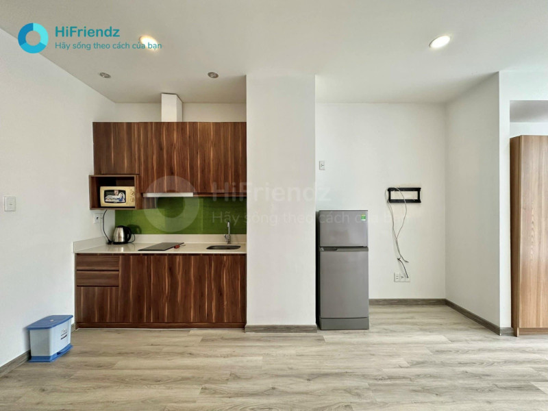 Bright studio -for rent in Thảo điền area