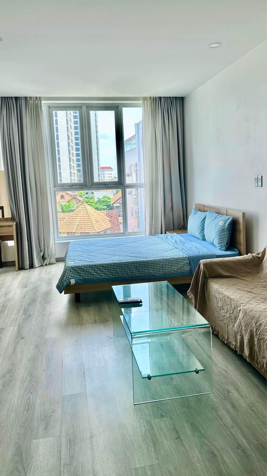 Bright studio -for rent in Thảo điền area