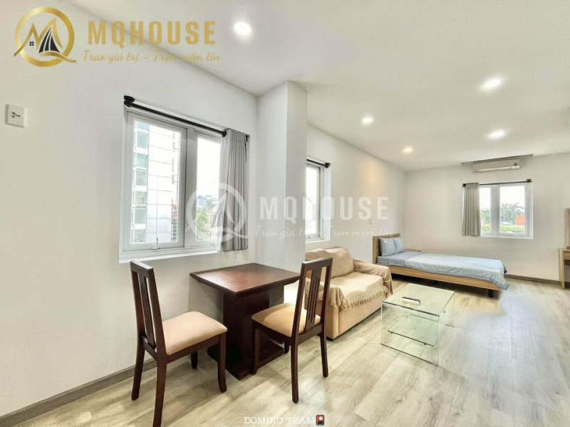 Bright studio -for rent in Thảo điền area