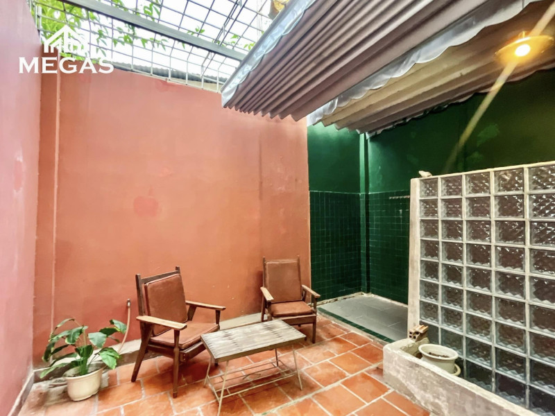 Studio got small  yard outside Thảo điền