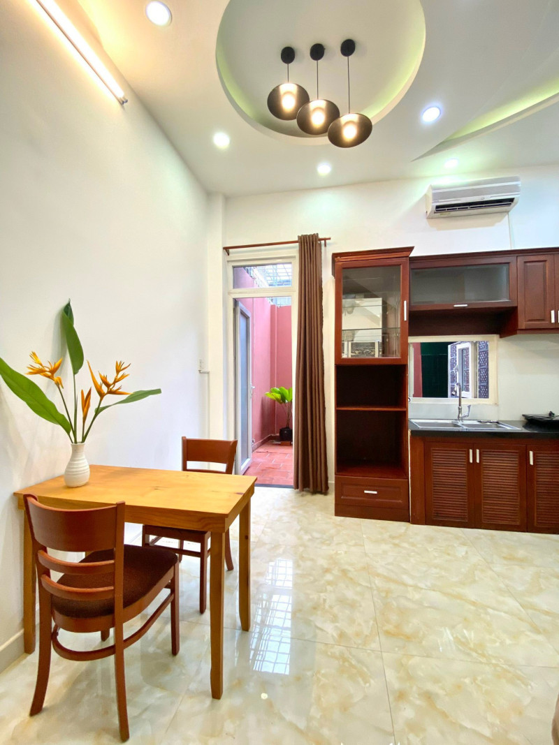 Studio got small  yard outside Thảo điền