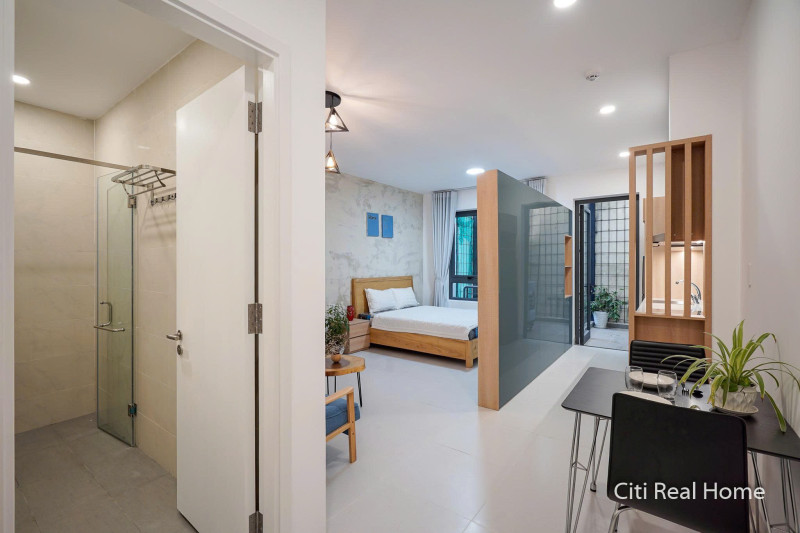 Clean & Contemporary Studio in Thao Dien