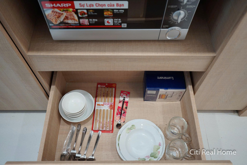 Clean & Contemporary Studio in Thao Dien