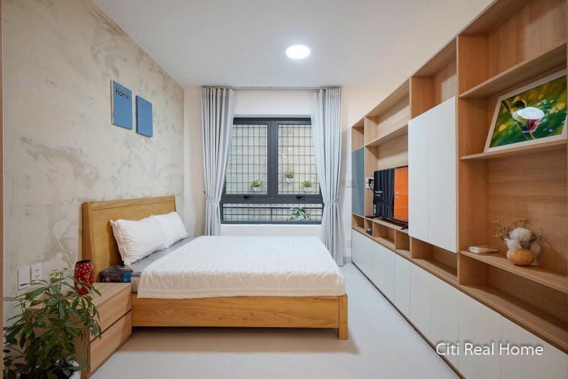 Clean & Contemporary Studio in Thao Dien