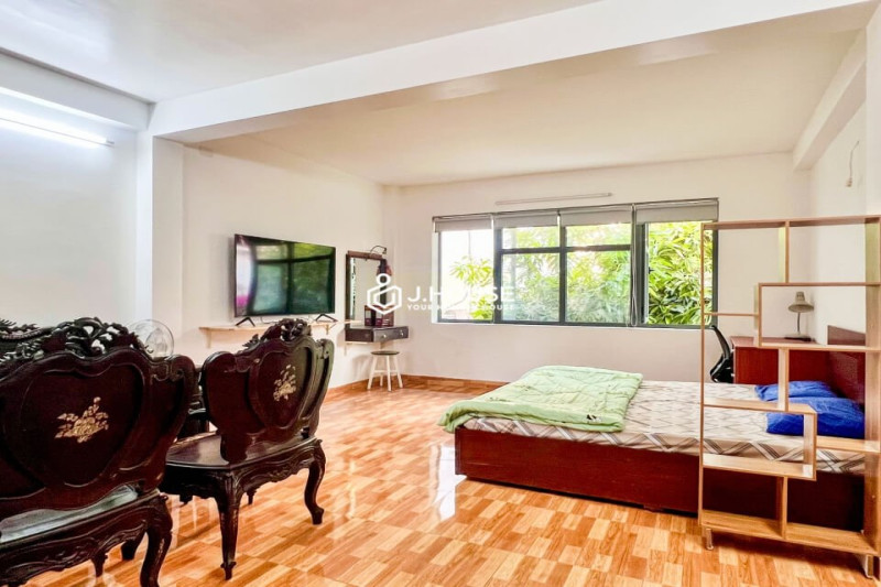 Quiet & Bright Studio in Green Thao Dien