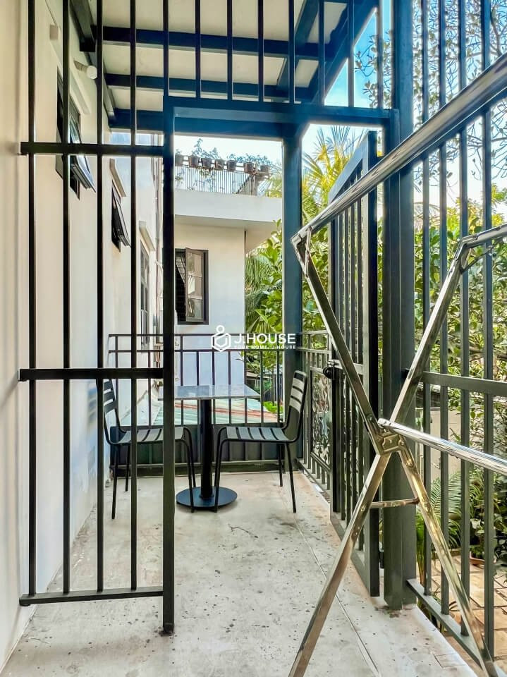 Quiet & Bright Studio in Green Thao Dien