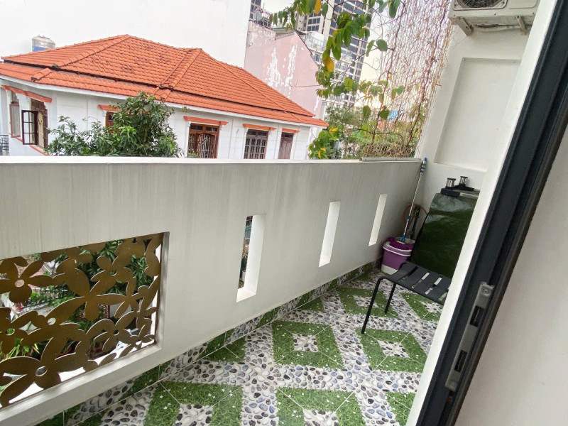 Bright Studio with Large Balcony  in Thao Dien