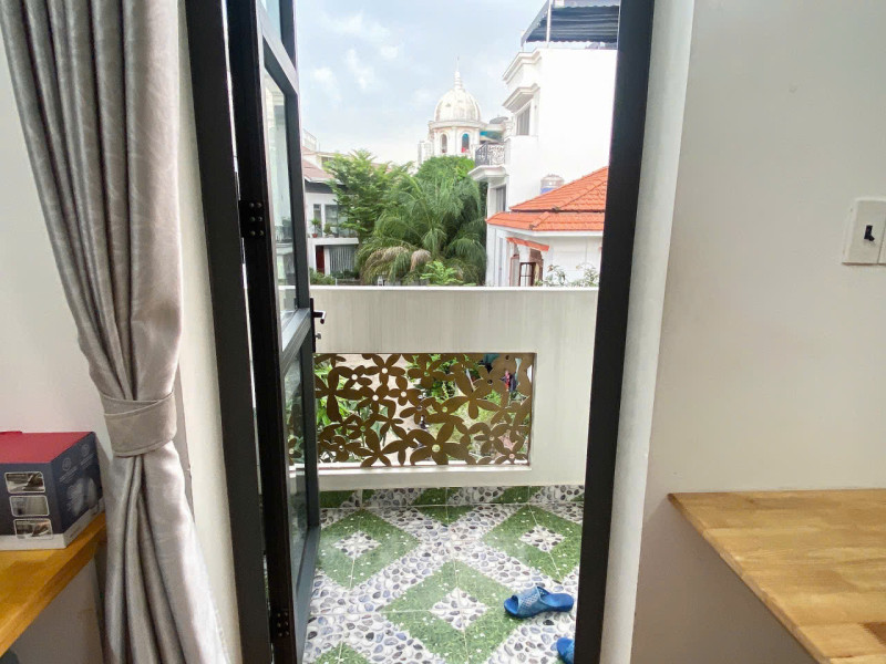 Bright Studio with Large Balcony  in Thao Dien