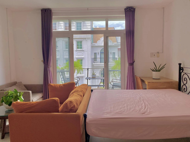 Sun-Filled Studio Apartment in Thao Dien