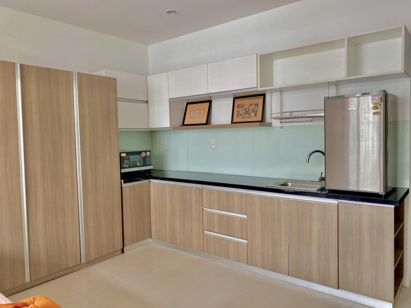 Sun-Filled Studio Apartment in Thao Dien