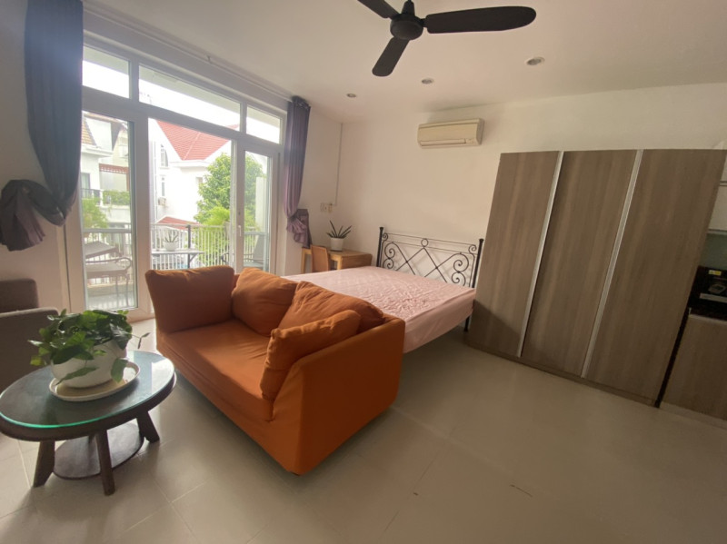 Sun-Filled Studio Apartment in Thao Dien