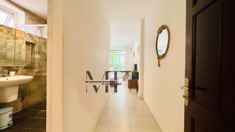 Open-Plan Studio with Natural Light