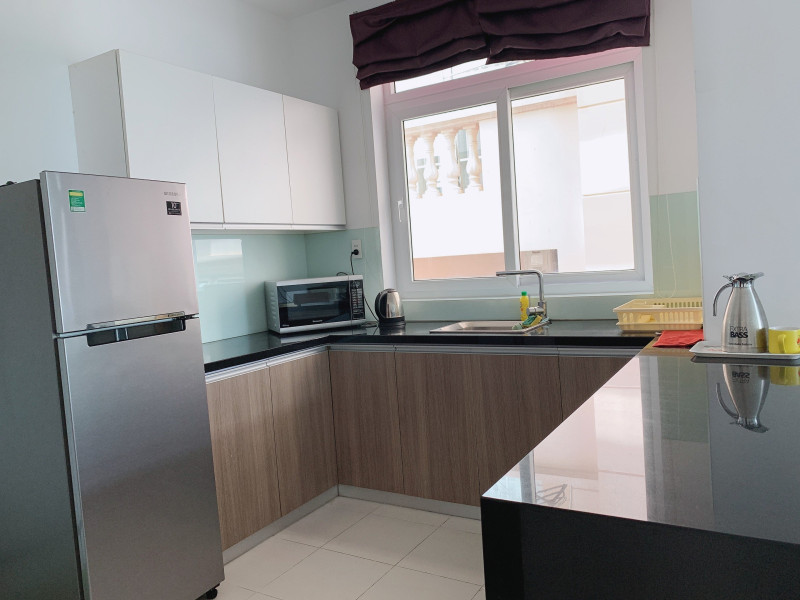 Open-Plan Studio with Natural Light