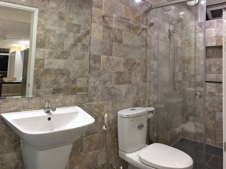 Open-Plan Studio with Natural Light