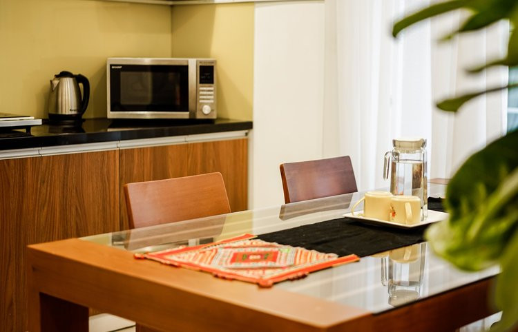 Open-Plan Studio with Natural Light