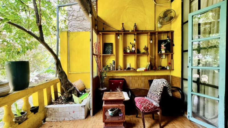 Comfortable Studio with Timeless Design