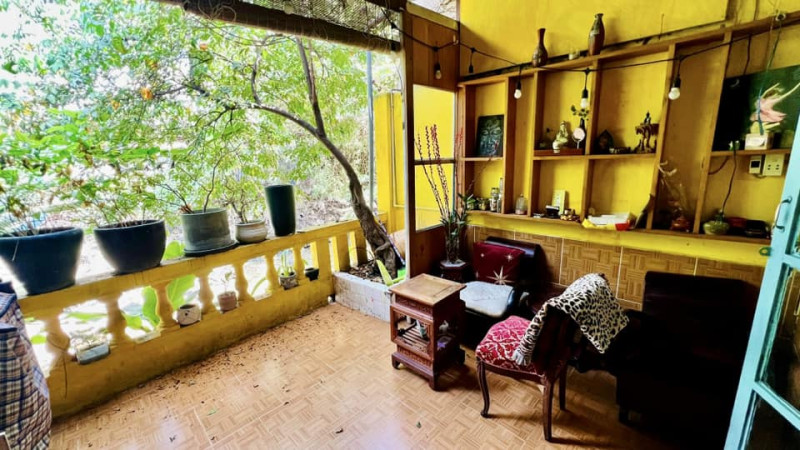 Comfortable Studio with Timeless Design