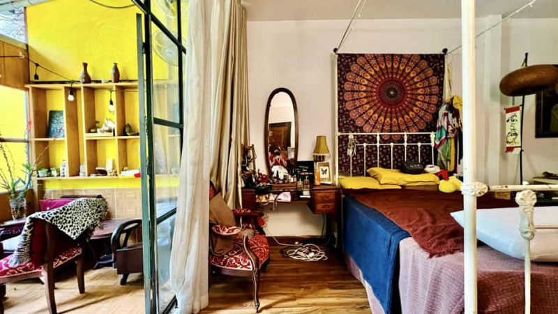 Comfortable Studio with Timeless Design