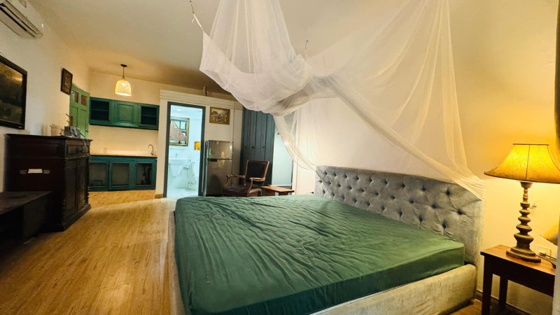 Comfortable Studio with Timeless Design