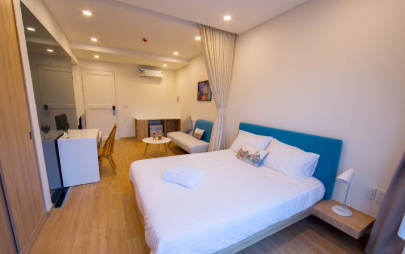 A Refined Studio for Everyday Ease