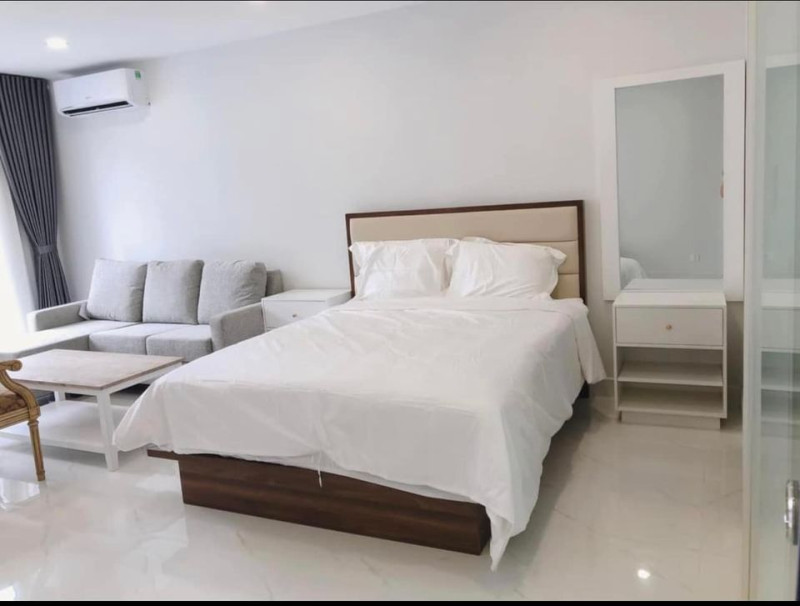 A Cozy Urban Retreat by the River Area