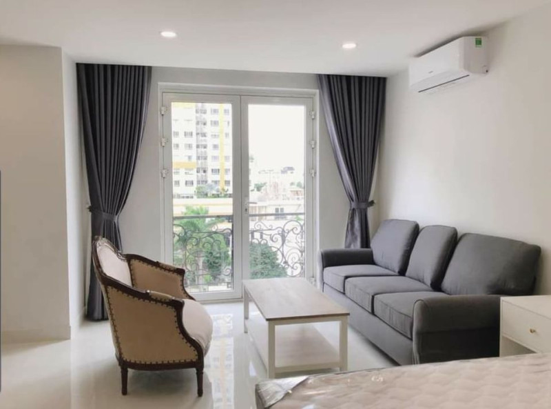 A Cozy Urban Retreat by the River Area