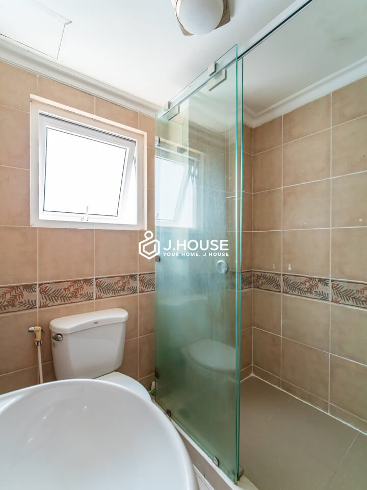 A Quietly Stylish Studio Home got Big balcony