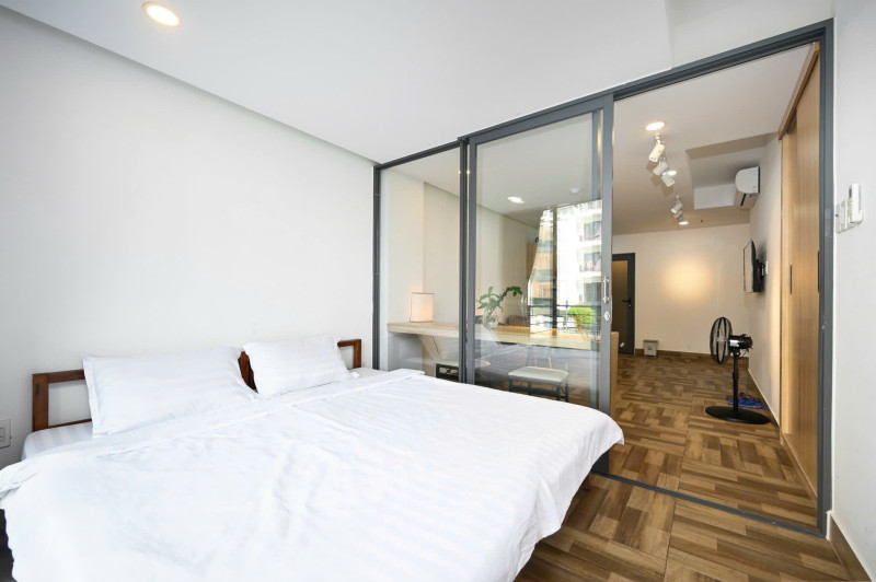 A Naturally Bright Living Space