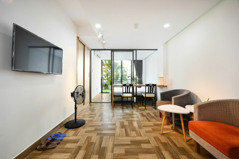 A Naturally Bright Living Space