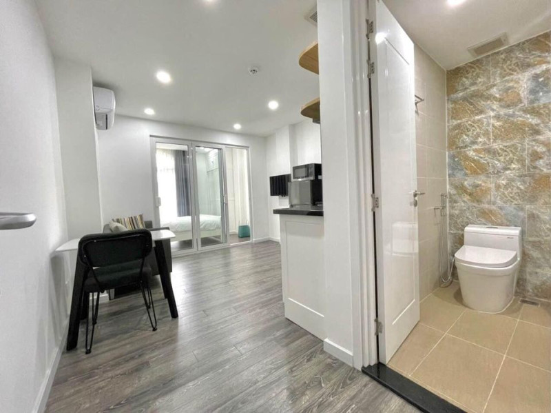 A Studio Made for Slow Mornings