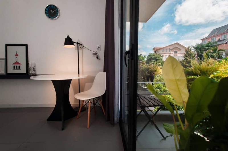 Natural Light, Comfortable Living